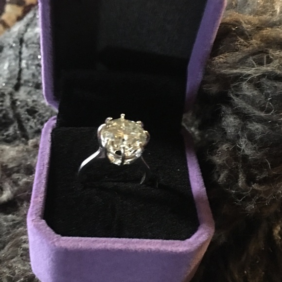 🎈SOLD🎈 7ct Moissanite SSEngagement Ring - Picture 8 of 13